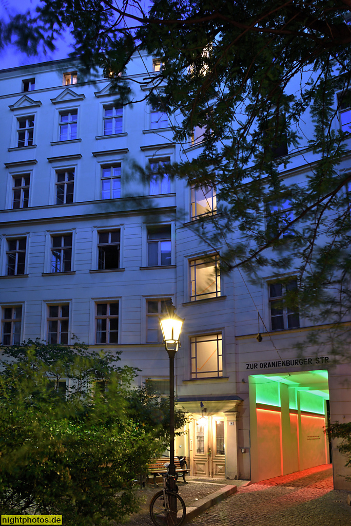 Berlin Mitte Bauensemble Heckmann-Höfe in der Spandauer Vorstadt erbaut 1887. Restaurant 'Night Kitchen' ehemalige Pferdekopfremise