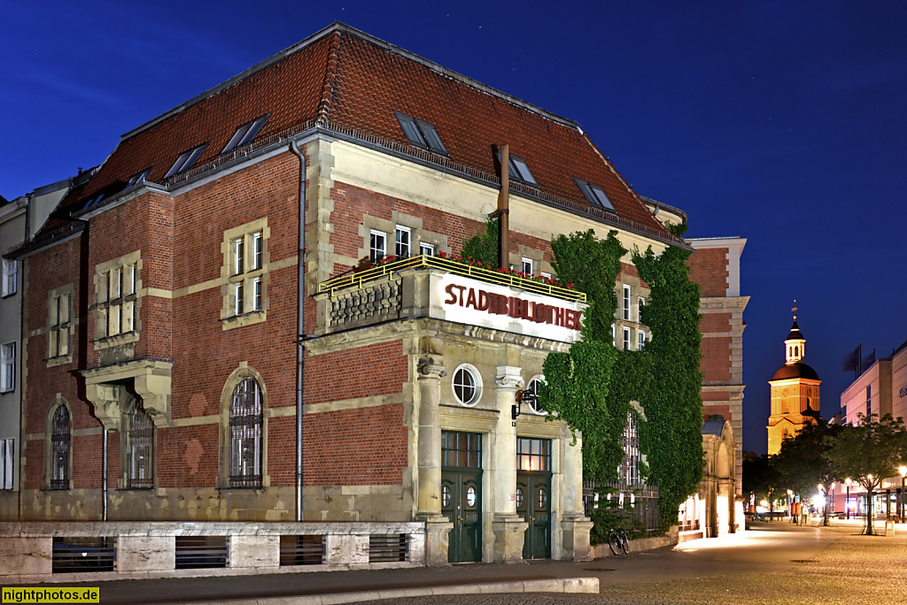 Berlin Spandau Stadtbibliothek erbaut 1909 als Paketamt des Hauptpostamts Spandau. Wilhelminisch-neubarocker Stil. Saniert 2019-2022 durch Architekten DHL Detlev-Höink-Langguth