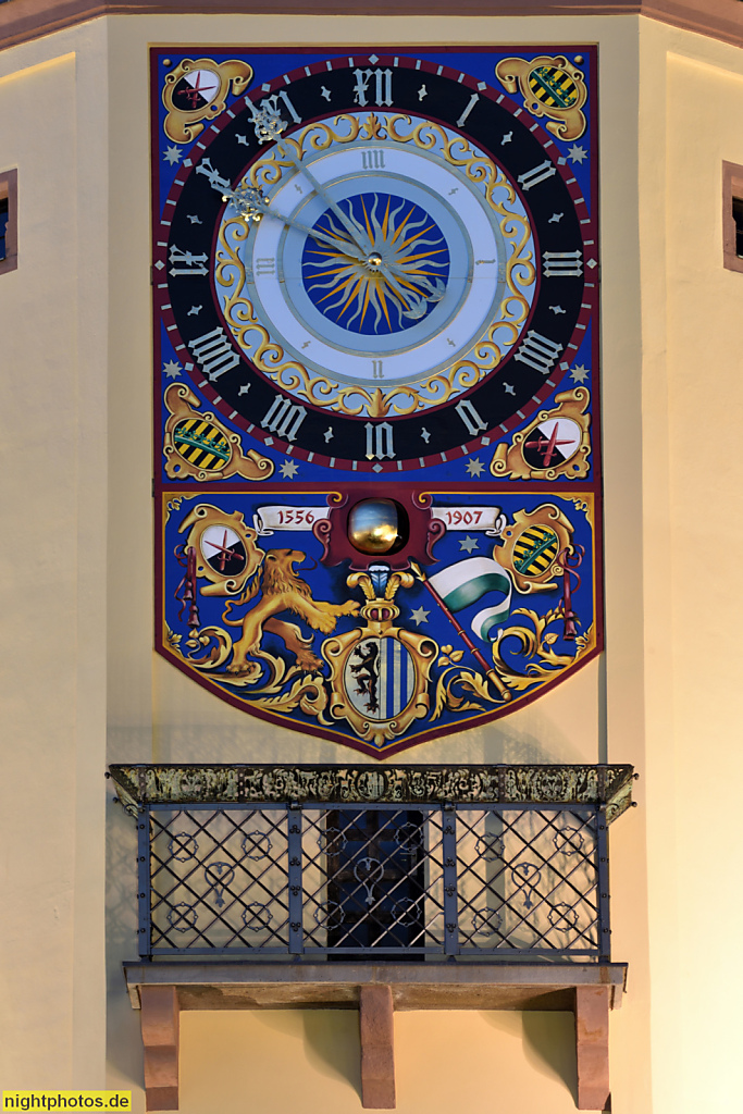 Leipzig Sachsen Altes Rathaus Renaissancebau erbaut 1556 von Baumeistern Paul Speck und Paul Widemann für Bürgermeister und Grosskaufmann Hieronymus Lotter. Turmuhr