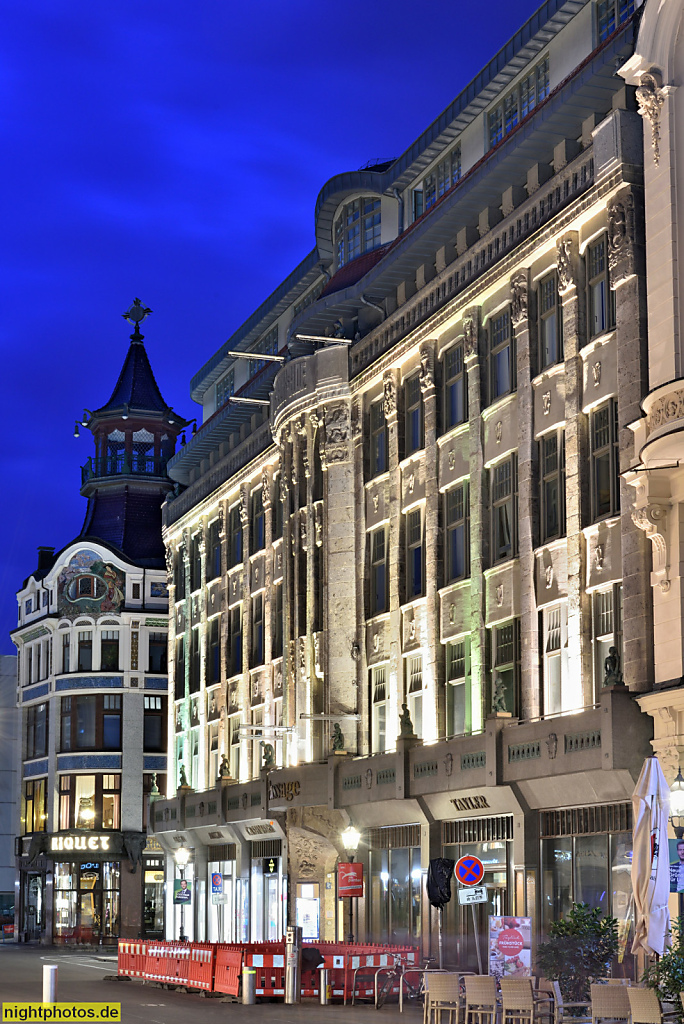 Leipzig Geschäftshaus Speck's Hof erbaut ab 1908-1909 von Franz Hänsel als Messepalast in der Reichsstrasse 4-6. Fassade aus Trachytuff