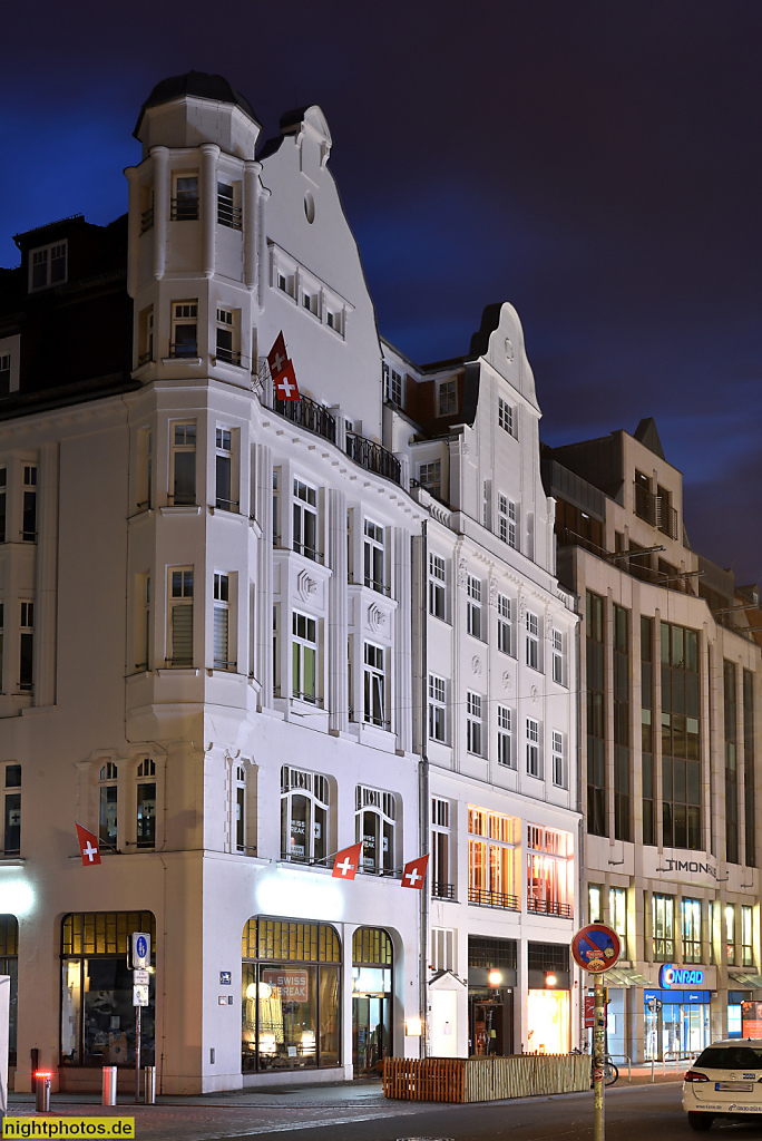 Leipzig Wohn- und Geschäftshaus erbaut um 1910 mit Putz-Stein-Fassade im Reformstil am Neumarkt Ecke Preussergässchen