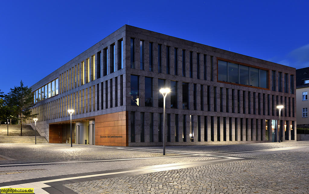 Fulda Hochschule Campus Leipziger Strasse. Bibliothek Gebäude 12 erbaut 2010-2013 von Atelier 30 Architekten GmbH Fischer-Creutzig und Mann Landschaftsarchitekten