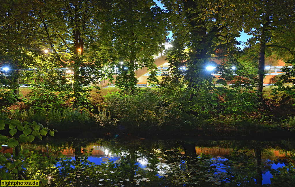 Berlin Spandau Altstadt Mühlengraben am Viktoriaufer Ecke Ritterstrasse