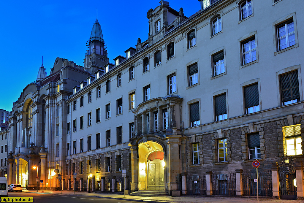 Berlin Mitte Amtsgericht I und Landgericht I erbaut 1894-1904 von Otto Schmalz nach Vorentwürfen von Paul Thoemer und Rudolf Mönnich. Neobarock mit Jugendstilelementen