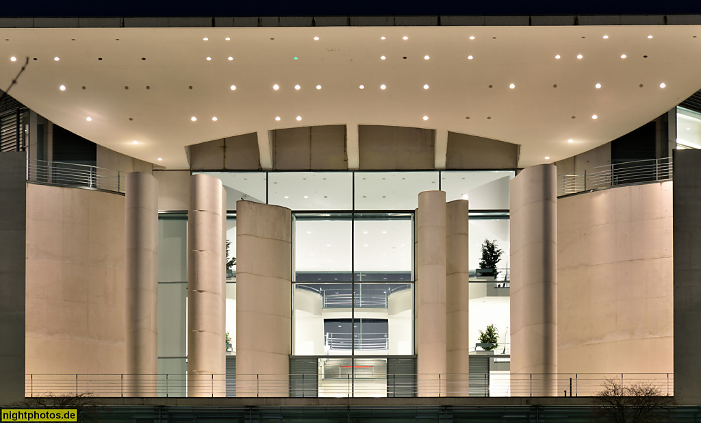 Berlin Regierungsviertel Bundeskanzleramt erbaut 2001 von Axel Schultes und Charlotte Frank in Tiergarten