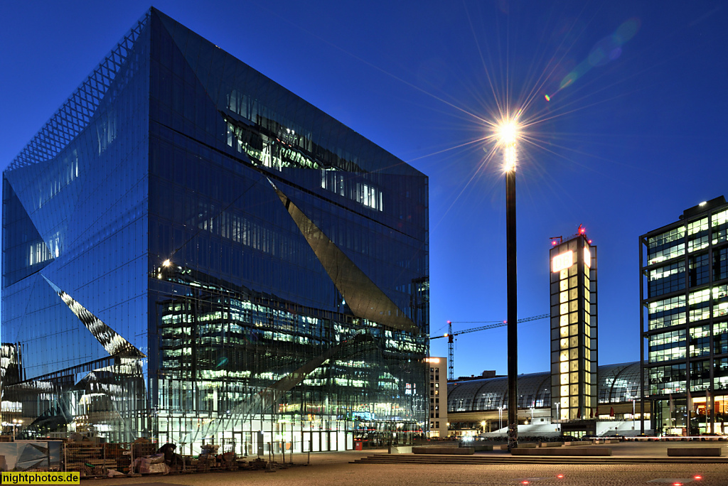 Berlin Mitte Moabit The Cube erbaut 2020 von 3XN für Bauherr CA Immo auf dem Washingtonplatz vor dem Hauptbahnhof