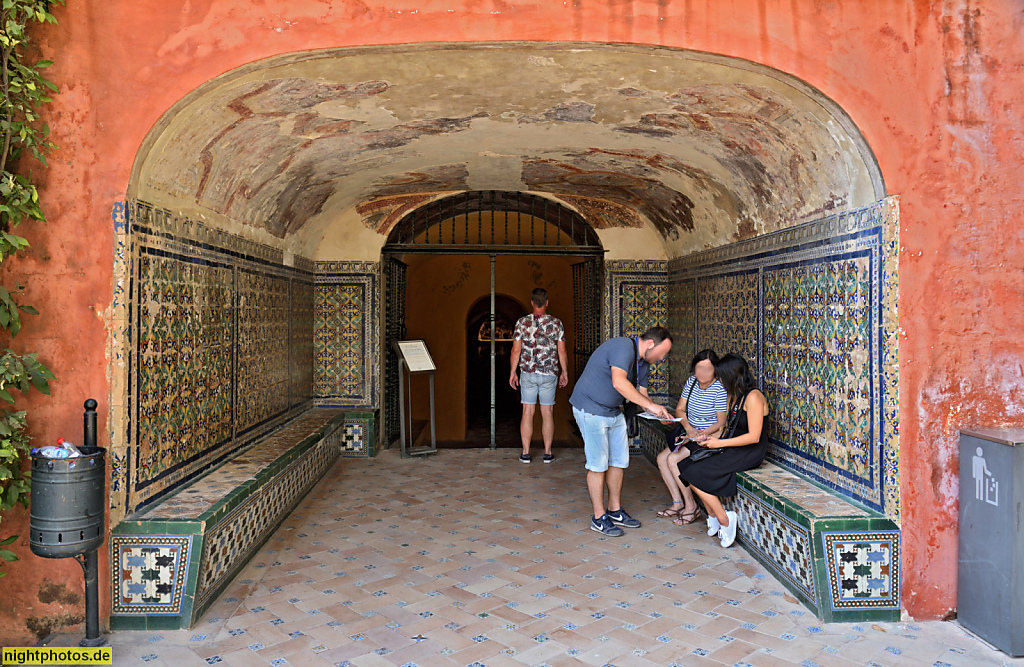 Real Alcázar de Sevilla. Königspalast. Erbaut ab 1364 für Pedro I. in Mudéjar Stil. Baños Doña María de Padilla. Eingang