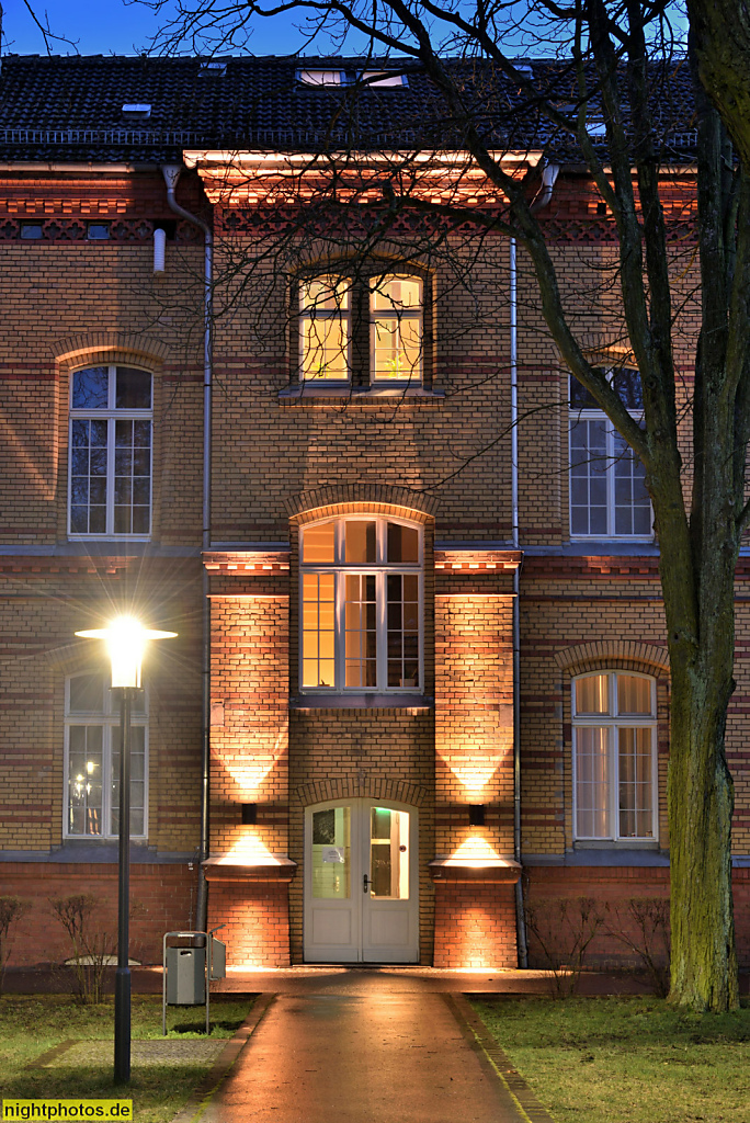 Berlin Biesdorf Unfallkrankenhaus Berlin Haus 7 Kaufm Direktion. Erbaut 1893-1897 von Hermann Blankenstein als Anstalt für Epileptische