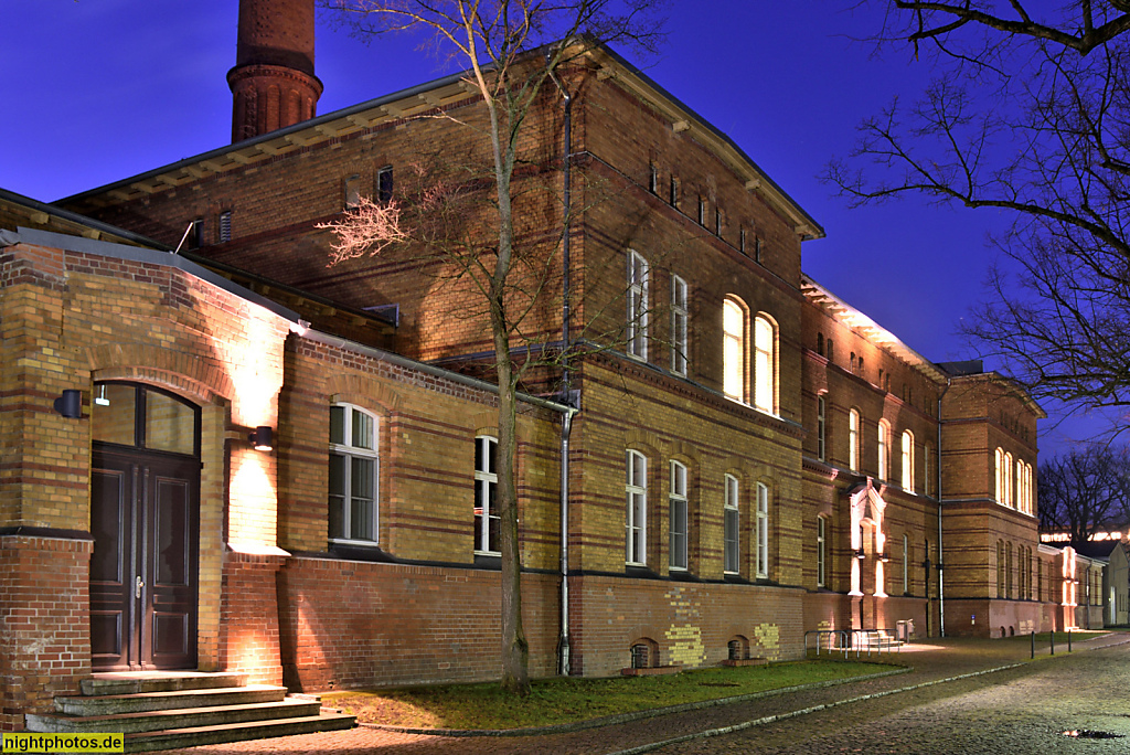 Berlin Biesdorf Verwaltung Haus 16 des Unfallkrankenhaus Berlin. Erbaut 1893-1897 von Hermann Blankenstein als Anstalt für Epileptische