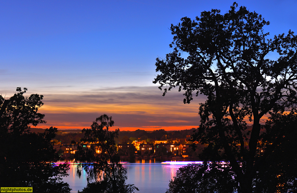 Potsdam Park Babelsberg Blick von der Lennéhöhe über die Havel nach Potsdam