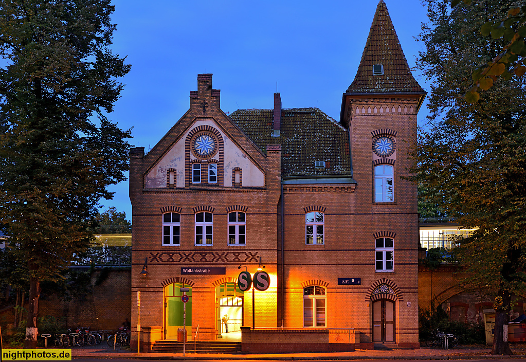 Berlin Pankow. Bahnhof Wollankstrasse erbaut 1877 von Karl Cornelius und Ernst Schwartz. Zugang Sternstrasse