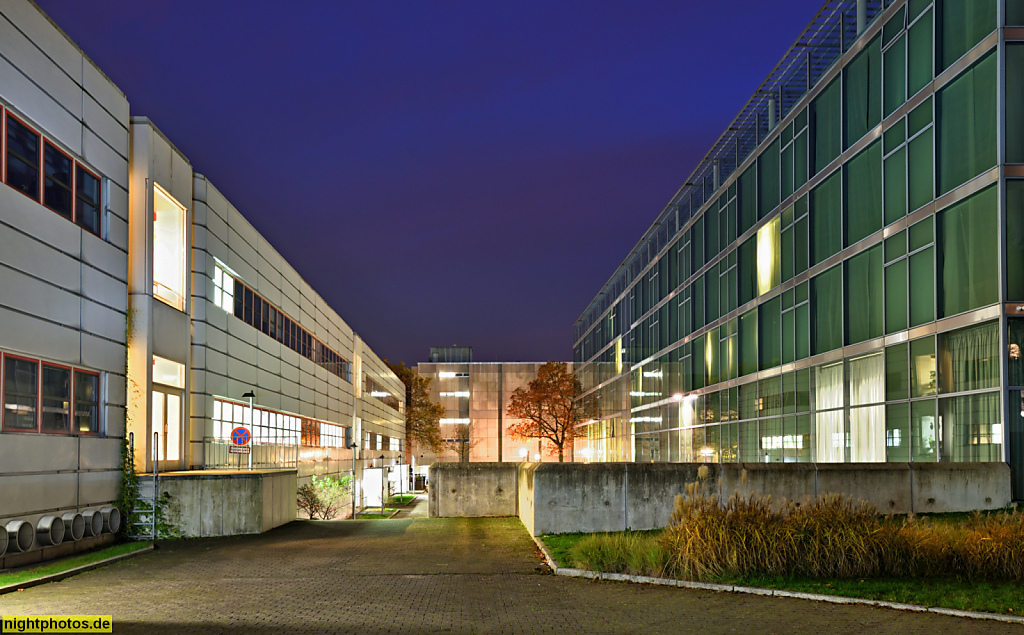 Berlin Dahlem Fachbereich Physik der FU neben Seminaris Campus Hotel zwischen Hechtgraben und Takustrasse