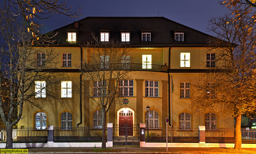 Berlin Dahlem Botschaft Turkmenistan an der Königin-Luise-Strasse