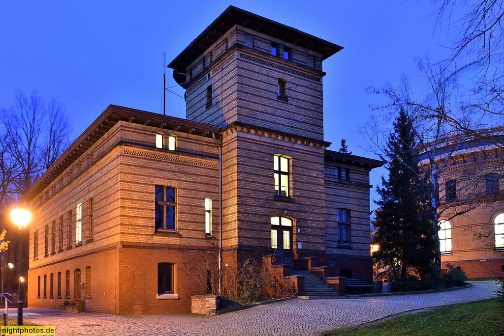 Potsdam Wissenschaftspark Albert Einstein. Potsdam-Institut für Klimafolgenforschung (PIK). Haus A26. Erbaut als Astrophysikalisches Observatorium von Paul Spieker im klassizistischen Stil der märkischen Backsteingotik