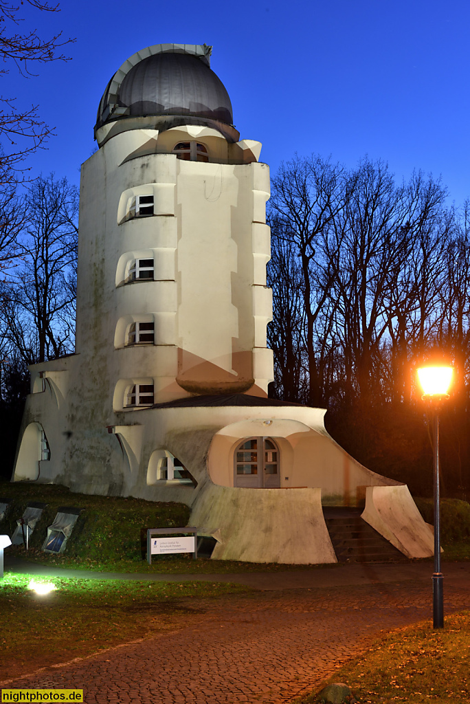 Potsdam Wissenschaftspark Albert Einstein. Astrophysikalisches Institut (AIP). Einsteinturm erbaut 1919-1924 als Sonnenobservatorium von Erich Mendelsohn und Albert Einstein und Erwin Finlay Freundlich