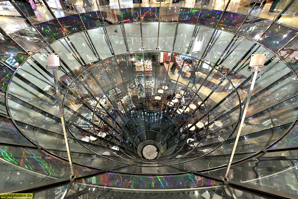 Berlin Mitte Quartier 206 Friedrichstadtpassagen. Shopping Mall. Architekt Henry N Cobb. Eröffnet 1997. Art & Fashion House. Friedrichstrasse 71