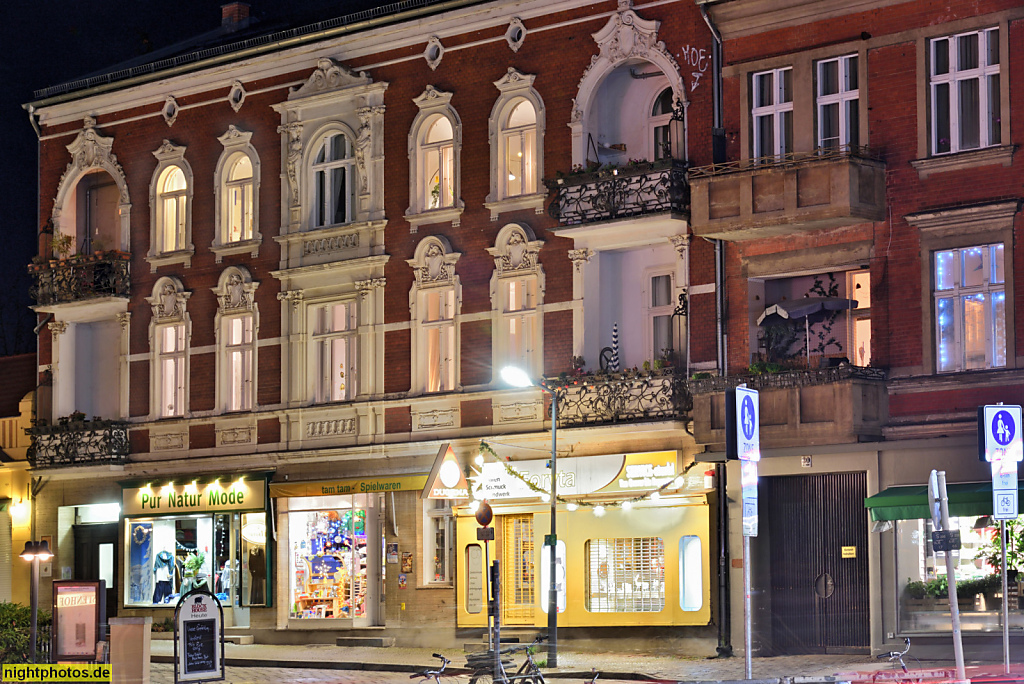 Berlin Zehlendorf Miets- und Geschäftshaus erbaut 1893-1894 durch Hermann Polkow für Gustav Schmidt am Teltower Damm