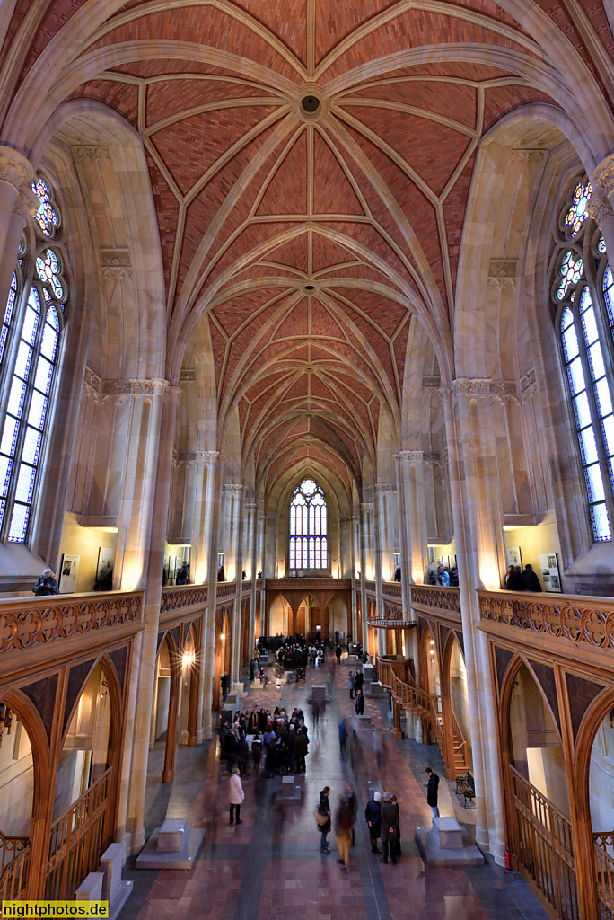 Berlin Mitte Friedrichswerdersche Kirche am Werderschen Markt erbaut 1824-1830 von Karl Friedrich Schinkel und Ludwig Ferdinand Hesse. Hauptschiff. Blickrichtung Eingang
