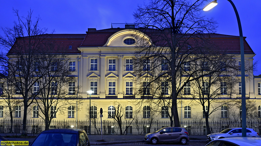 Berlin Charlottenburg Cranzbau an der Hertzallee. Erbaut 1904-1905 vom Königlichen Baurat Karl Weisenberg als Militärtechnische Akademie