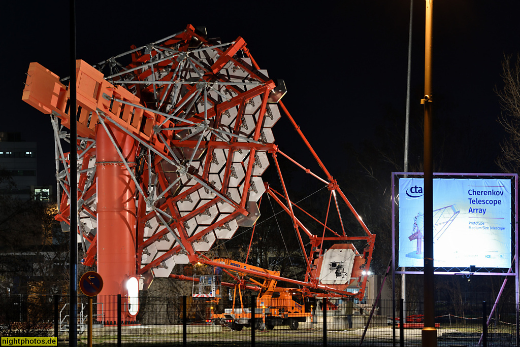 Berlin Adlershof Cherenkov Telescope Array CTA. Fuer Gammastrahlen-Astronomie errichtet 2013 als Prototyp eines Einzelteleskops mit 12-m-Reflektor an der Magnusstrasse