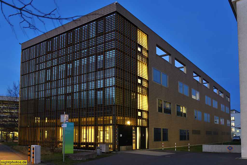 Berlin Adlershof Zentrum für Photonik und Optik ZPO 2 in der Schwarzschildstrasse 1