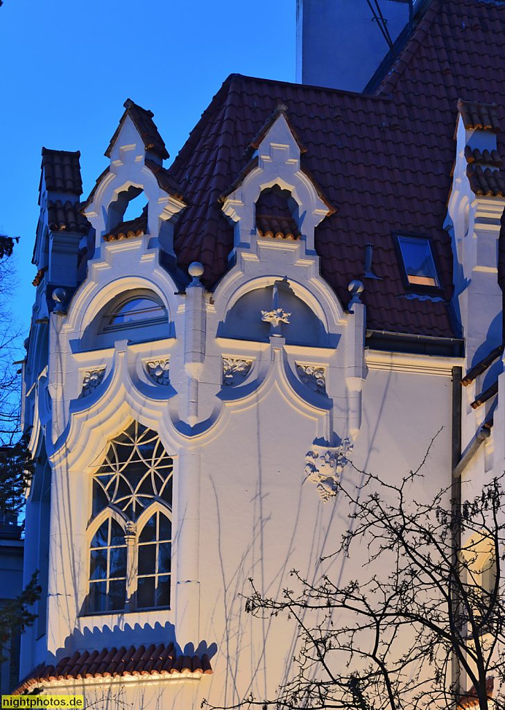 Berlin Grunewald Villa Meyer erbaut 1897-1898 von Arnold Hartmann in gotisierenden Formen in der Toni-Lessler-Strasse