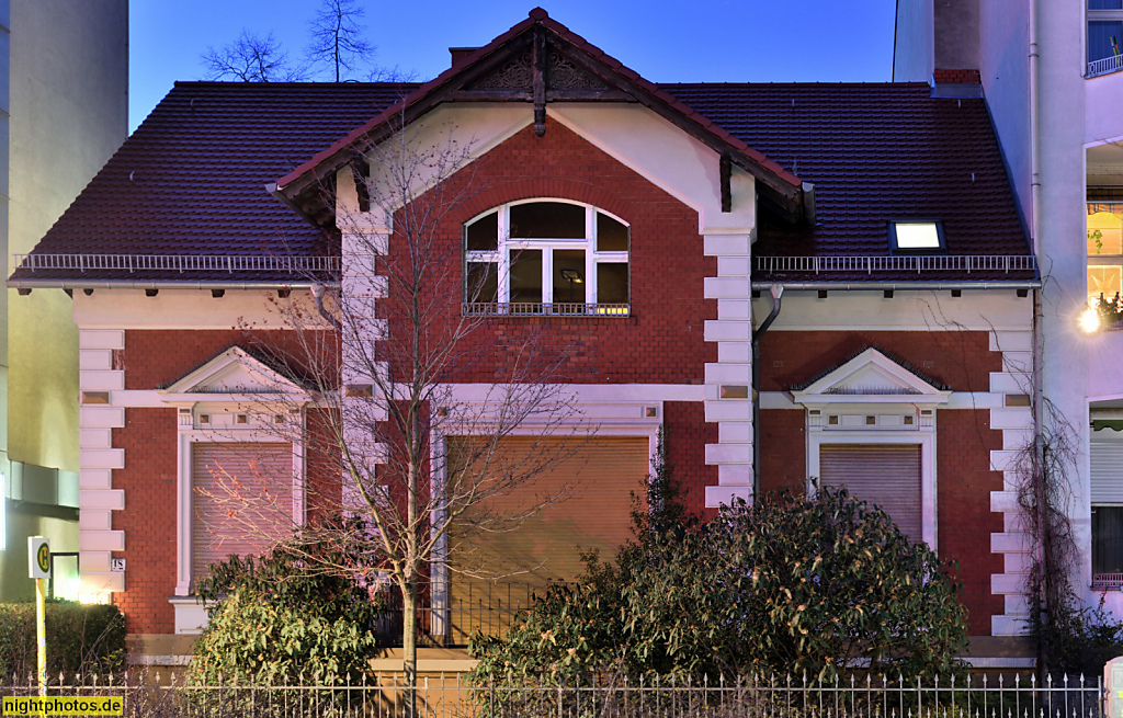 Berlin Tempelhof Wohnhaus erbaut 1885 als Villa für Bauerngutsbesitzer F. Bredereck von und durch Maurermeister Paul Opitz. Alt-Tempelhof 18