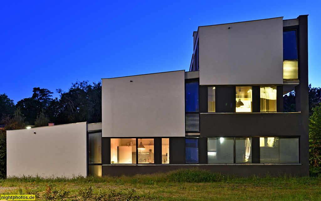 Berlin Zehlendorf Studentendorf Schlachtensee erbaut 1957-1959 und 1962-1964 v Hermann Fehling Daniel Gogel und Peter Pfannkuch. Sanierung 2013 v Autzen und Reimers. Wohnhaus Haus 10