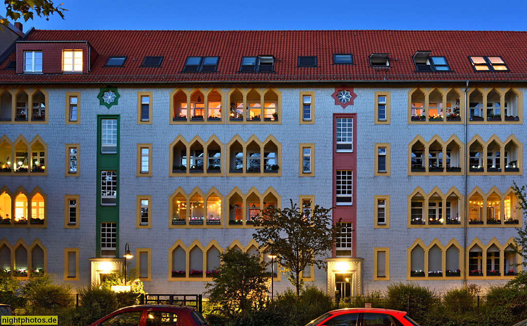 Berlin Steglitz Wohnanlage mit Loggien erbaut 1926 von Johann Riegelmann in der Bismarckstrasse