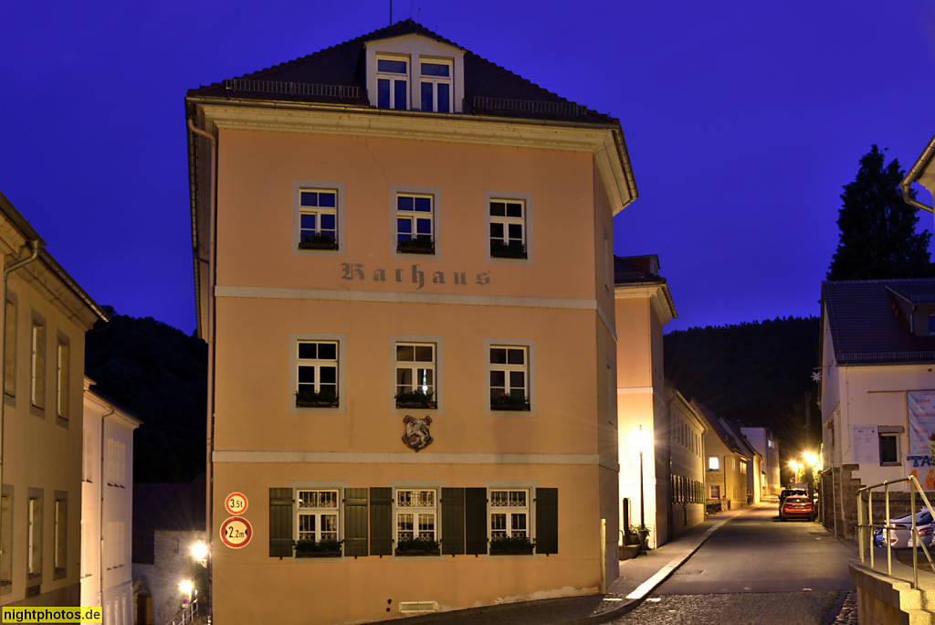 Königstein Sachsen Rathaus erbaut Anfang 19. Jahrhundert in der Goethestrasse 7 Ecke Mühlgasse