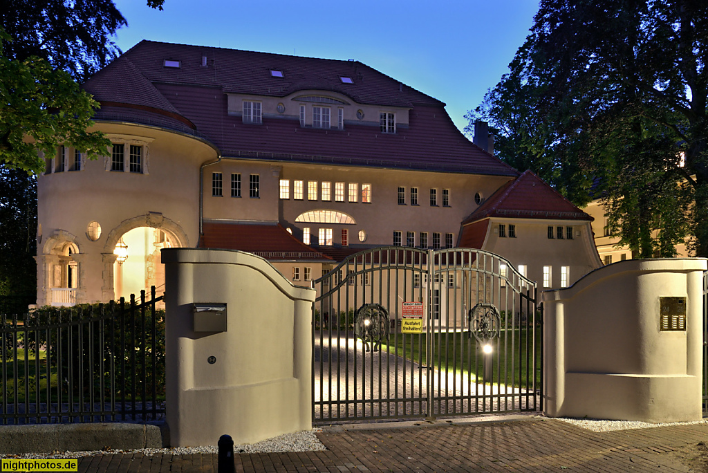 Berlin Grunewald Villa Erxleben. Erbaut 1907 von Architekten Hart und Lesser für Bankier Julius Erxleben in der Douglasstrasse. Villenkolonie Grunewald