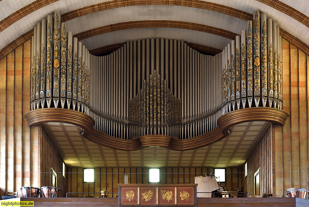 Berlin Mariendorf Martin-Luther-Gedächtniskirche erbaut 193-1935 von Carl Steinberg. Walcker-Orgel eingebaut 1935