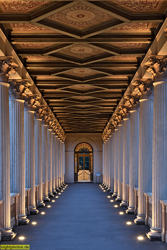 Potsdam Pfingstberg Belvedere erbaut 1847-1863 von Ludwig Persius Friedrich August Stüler und Ludwig Ferdinand Hesse für Friedrich Wilhelm IV. Östliche Kolonnade. Stil italienischer Renaissance