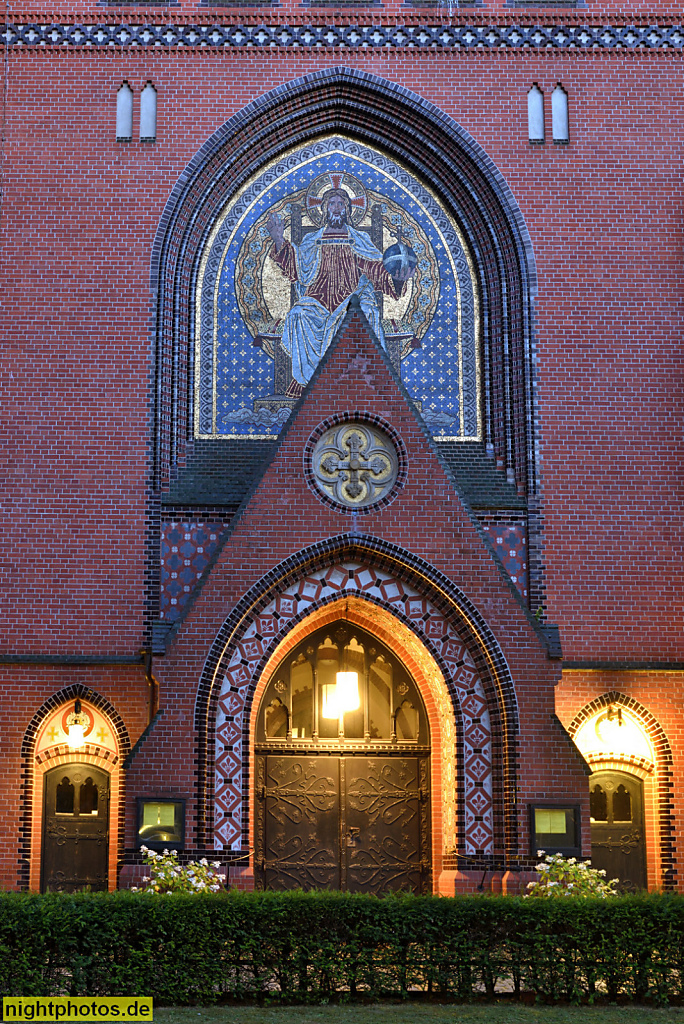 Berlin Wilmersdorf. Auenkirche erbaut 1895-1897 von Max Spitta an der Wilhelmsaue 119. Neugotischer Stil des Berliner Historismus