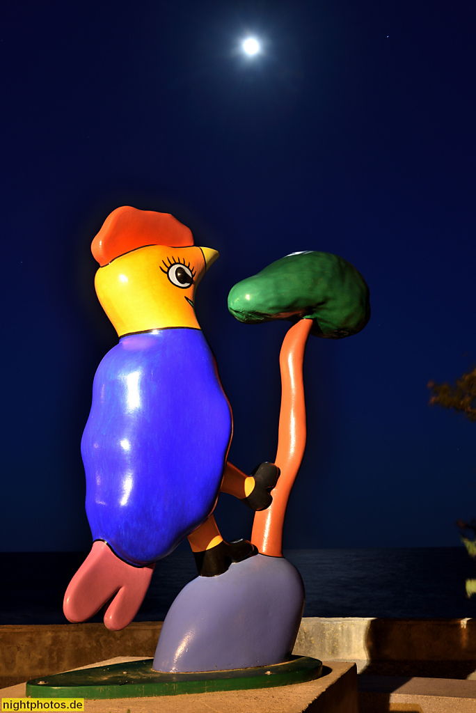 Mallorca Cala Ratjada Hafenpromenade Kunstwerk von Gustavo 2019