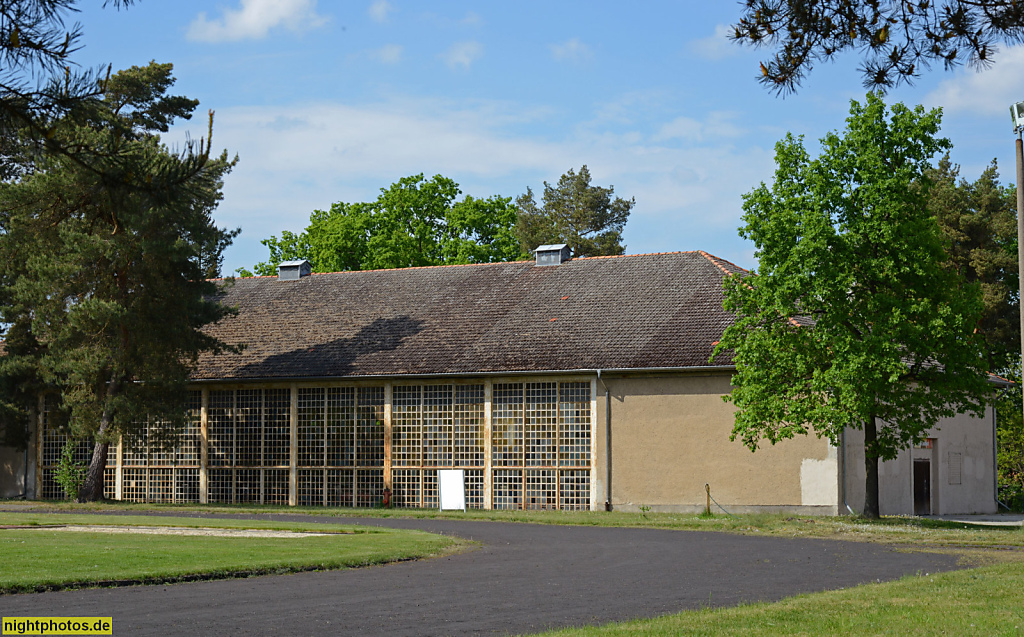 Olympisches Dorf Berlin in Elstal (Gemeinde Wustermark) für die Olympiade erbaut 1934-1936 von Werner und Walter March. Turnhalle