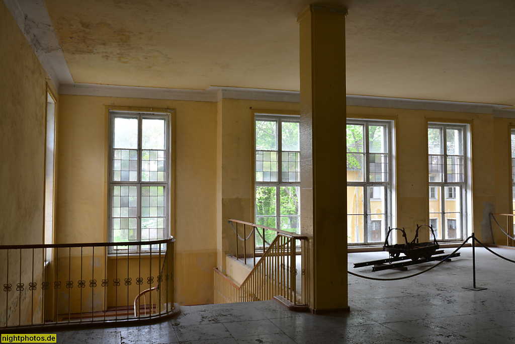 Olympisches Dorf Berlin in Elstal (Gemeinde Wustermark) für die Olympiade erbaut 1934-1936 von Werner und Walter March. Hindenburghaus Kulturhalle Foyer