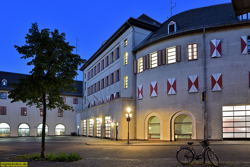 Berlin Neukölln Freiwillige Feuerwehr und Berufsfeuerwache. Erbaut 1913 in der Kirchhofstrasse 20