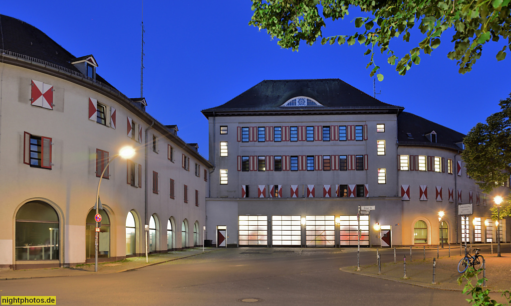 Berlin Neukölln Freiwillige Feuerwehr und Berufsfeuerwache. Erbaut 1913 in der Kirchhofstrasse 20