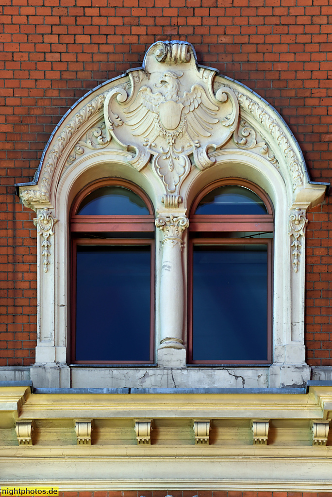 Berlin Lichterfelde Kranoldplatz Wohn- und Geschäftshaus erbaut 1898-1899 von Franz und Hermann Wessel und Carl Burchardt am Oberhofer Weg 1