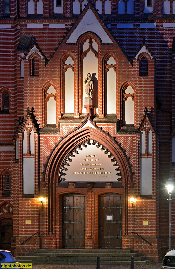 Berlin Tegel Herz-Jesu-Kirche am Brunowplatz erbaut 1904-1905 von Ludwig Schneider in Backsteingotik