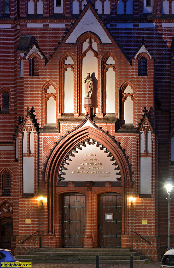 Berlin Tegel Herz-Jesu-Kirche am Brunowplatz erbaut 1904-1905 von Ludwig Schneider in Backsteingotik