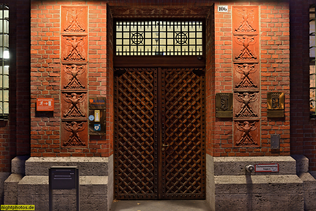 Berlin Kreuzberg Senat für Arbeit Integration und Soziales erbaut als Reichsschuldenverwaltung 1919-1924 von German Bestelmeyer in expressionistischer Architektur