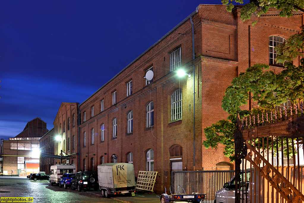 Berlin Borsigwalde Aldi Lager im Gewerbegebiet am Eichborndamm. Erbaut 1906-1907 von Alfred Kühn als Deutsche Waffen- und Munitionsfabriken (DWM)