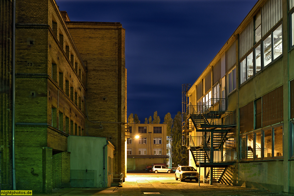 Berlin Oberschöneweide. Industriegebäude erbaut 1898 von Paul Tropp als Deutsche Niles-Werkzeugmaschinenfabrik. 1921-1945 1990-1996 AEG-Transformatorenfabrik