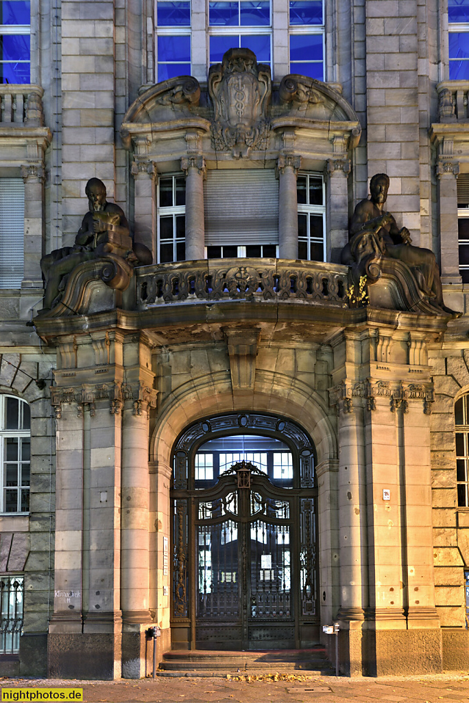 Berlin Mitte Institut für Bibliotheks- und Informationswissenschaft der Humboldt-Universität. Erbaut 1903-1904 von Wilhelm Cremer und Richard Wolffenstein als Berliner Handelskammer. Dorotheenstrasse 26