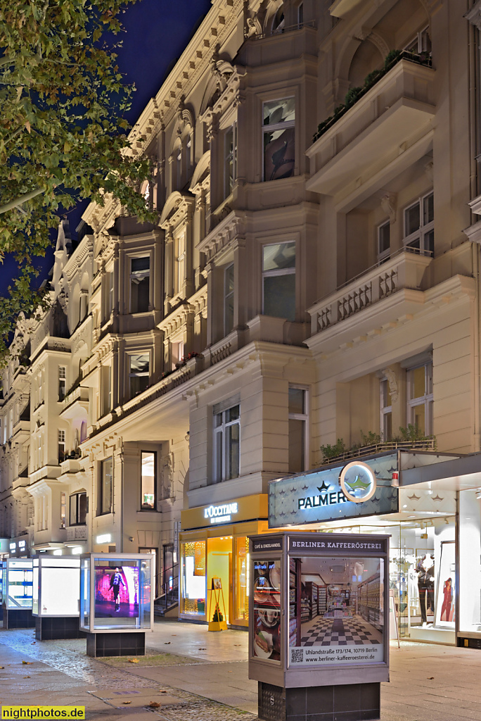 Berlin Charlottenburg Mietshaus erbaut 1897-1898 von Architekt und Baugeschäft Ferdinand Döbler. Kurfürstendamm 214