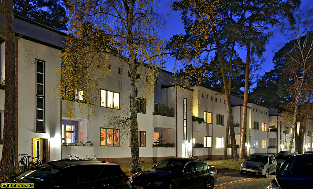 Berlin Waldsiedlung Zehlendorf erbaut 1926-1927 von Bruno Taut. Waldhüterpfad 84-94