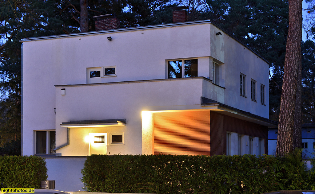 Berlin Zehlendorf Neutra-Häuser in der Onkel-Tom-Strasse 87. Erbaut 1923-1924 als Einfamilienhaus von Richard Neutra im Stil klassischer Moderne