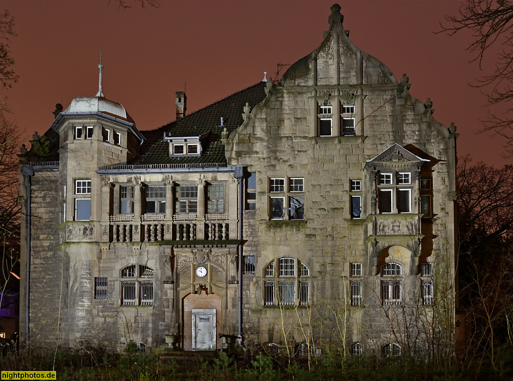 Berlin Grunewald. Villa Noelle erbaut 1901-1902 von Architektensozietät Solf und Wichards für Stahlfabrikant Ernst Noelle. Bossierter Werkstein aus Oberdorla. Winkler Strasse 10